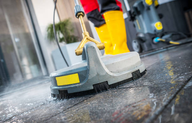 Best Deck Cleaning Services  in Martins Ferry, OH